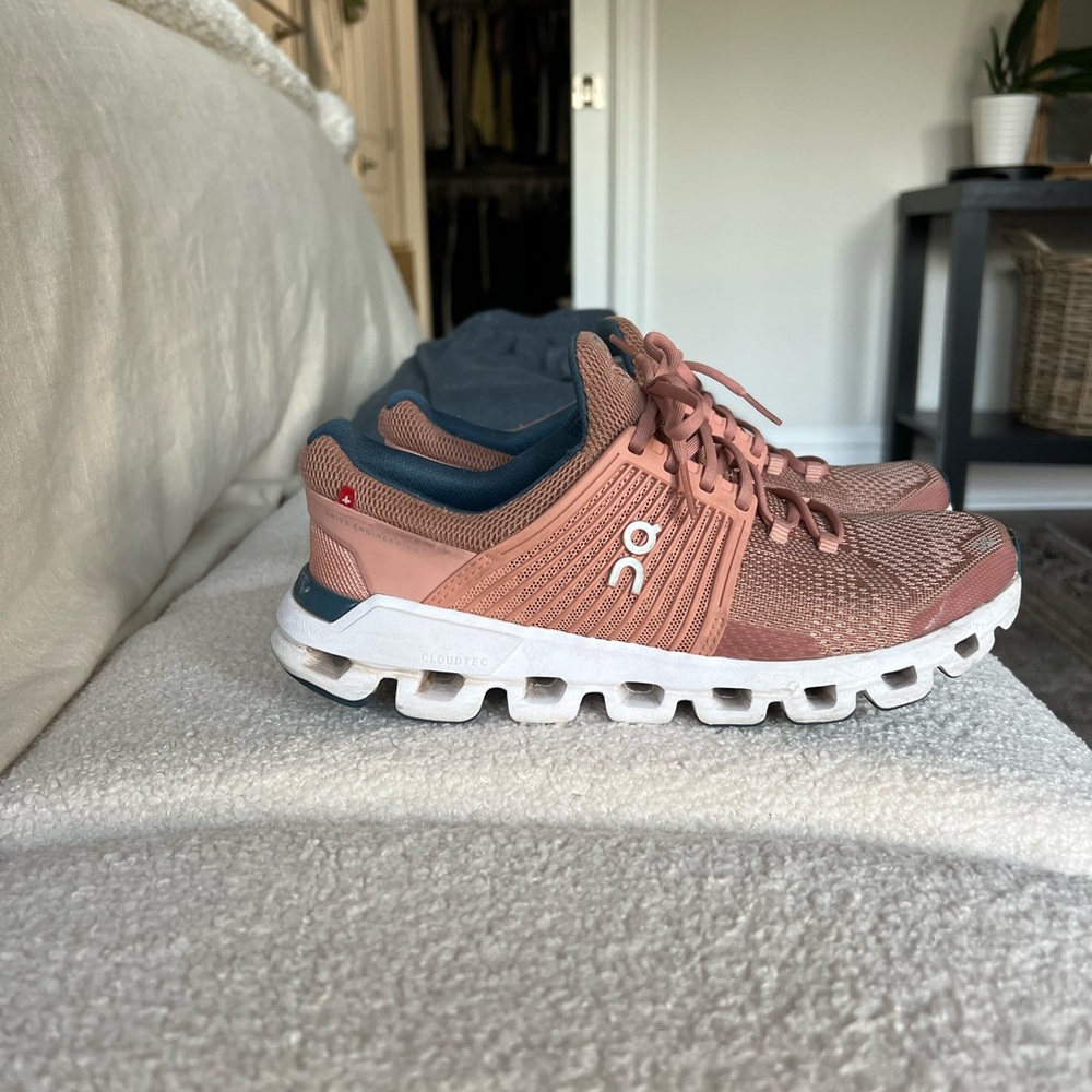 Mauve onclouds